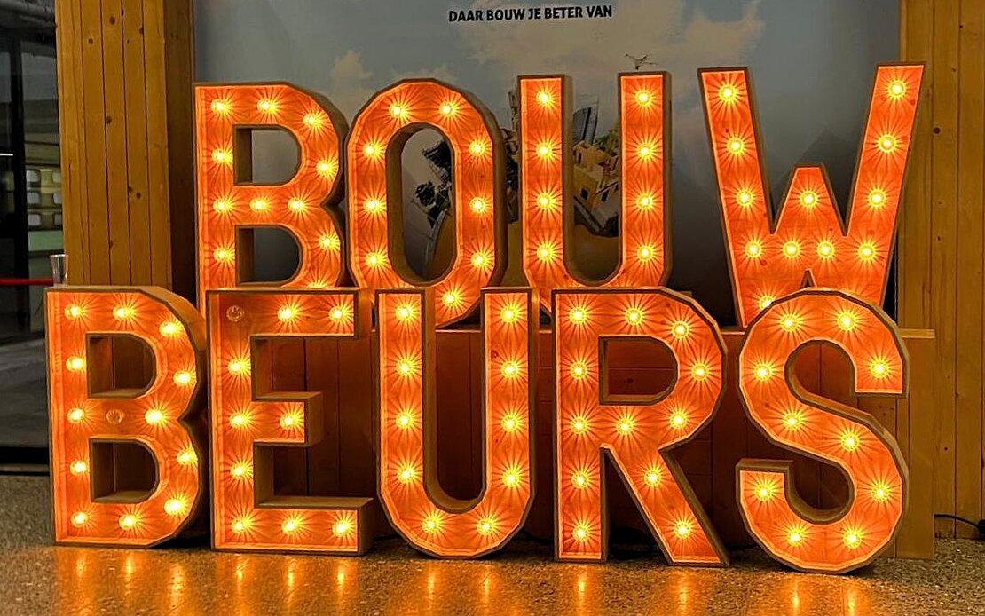 Bouwbeurs Leuchtschild