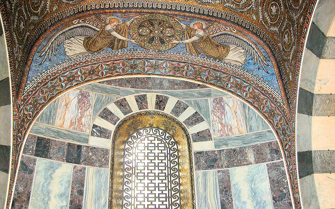 Aachener Dom Innenwand