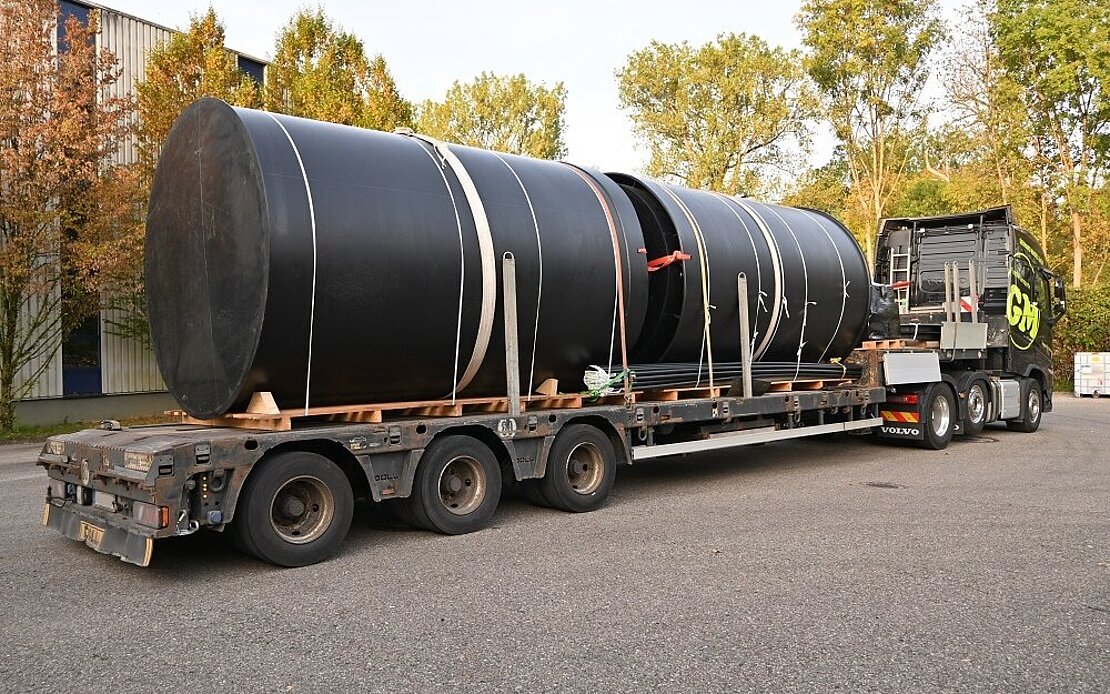 Anlieferung neuer Tank